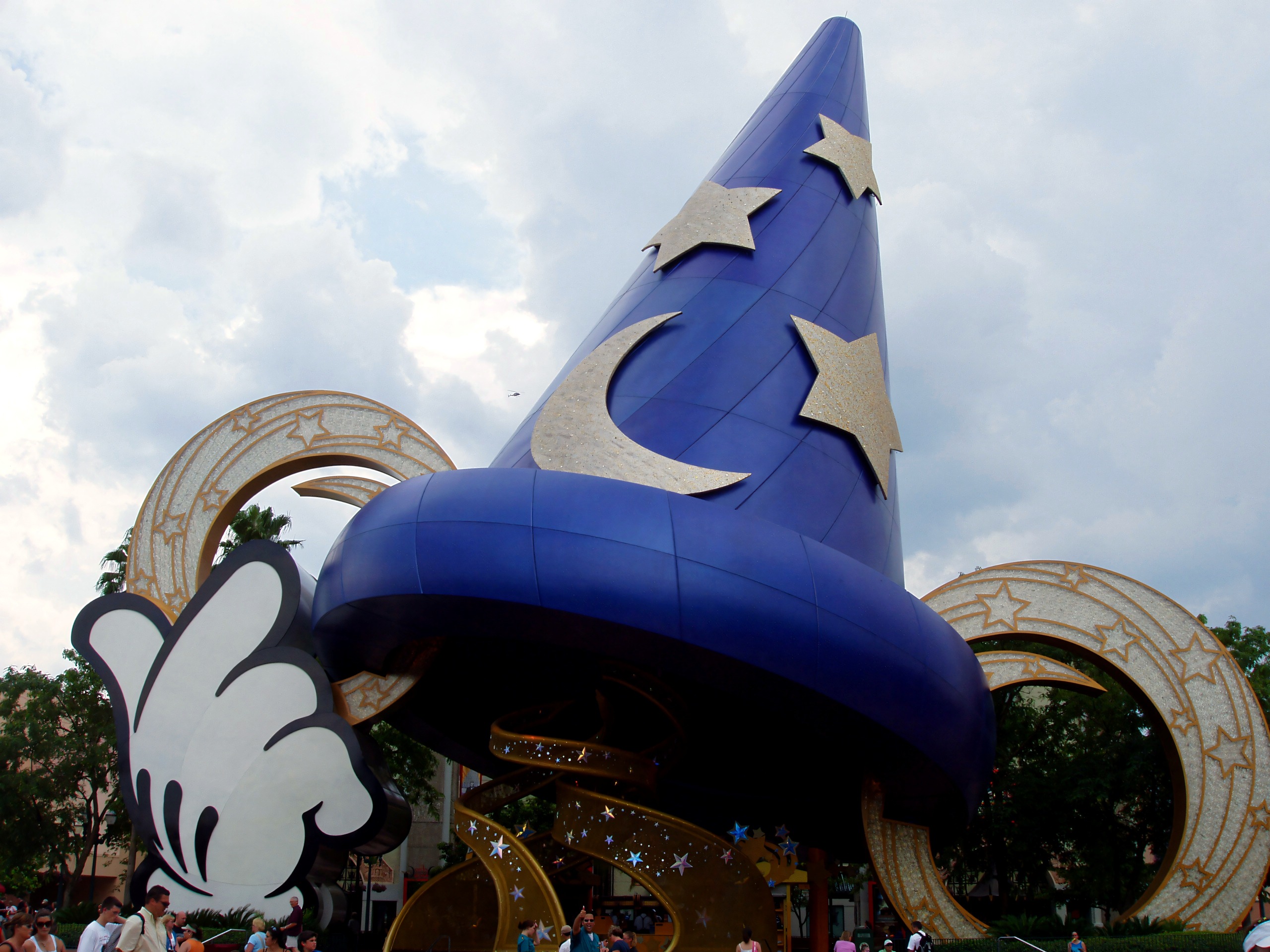 Close-up of the giant blue Sorcerer's Hat icon, Disney's Hollywood Studios, June 2006