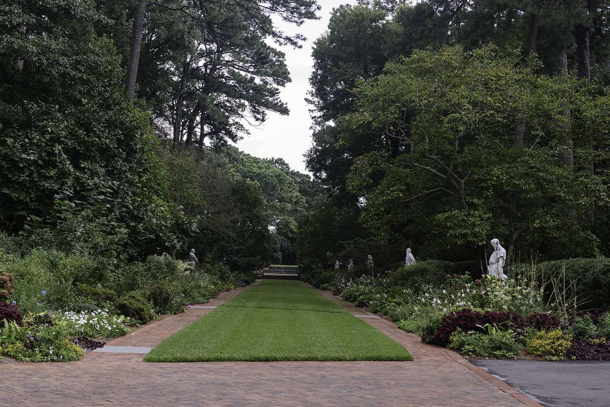 Dominion Energy Garden of Lights 2026 at Norfolk Botanical Garden