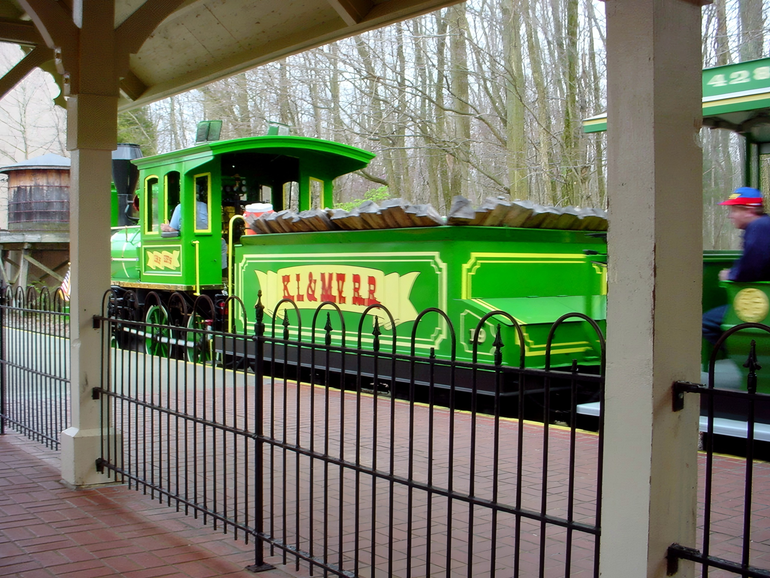 A Kings Island & Miami Valley Railroad steam locomotive at the station at Paramount's Kings Island, April 2002