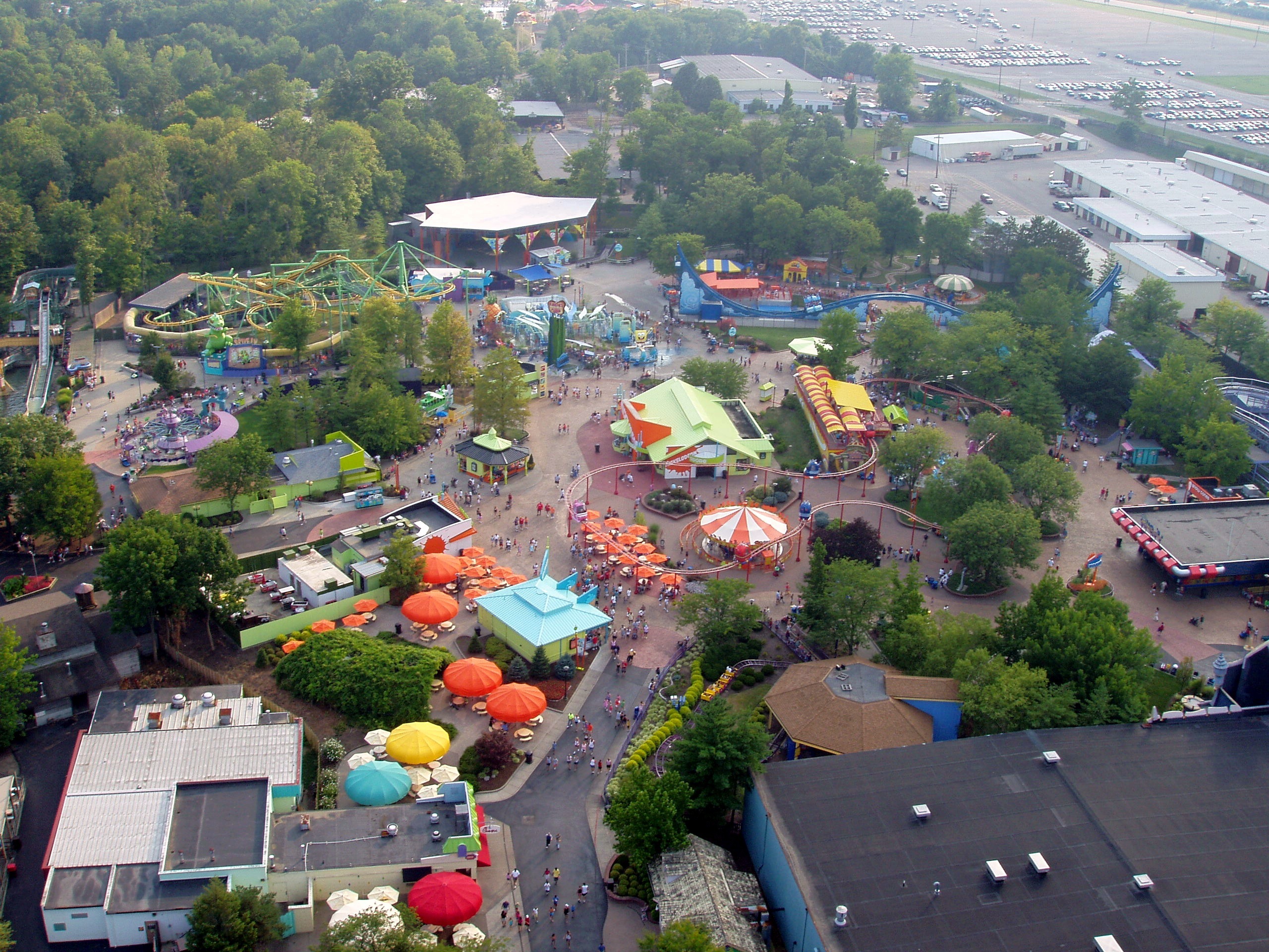 The Nickelodeon Universe kids' area seen from the Eiffel Tower at Paramount's Kings Island, August 2006