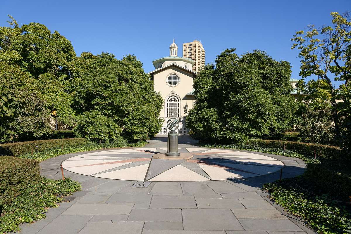 Lightscape 2026-2027 at Brooklyn Botanic Garden