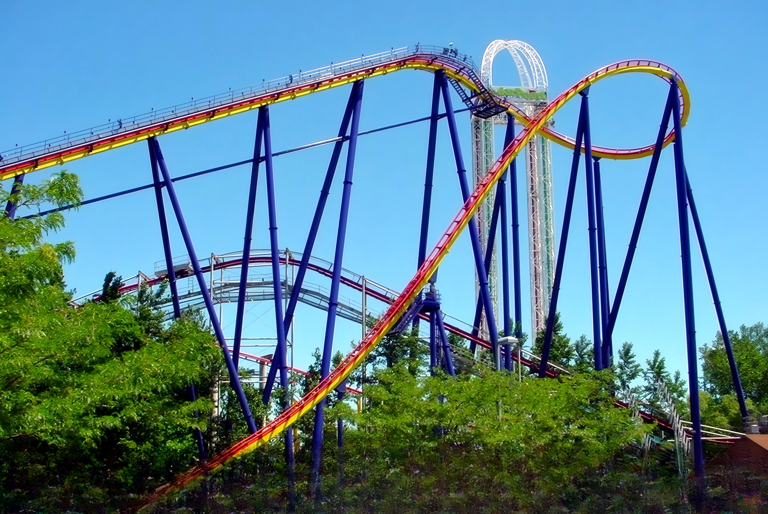 Mantis lift hill, vertical loop and dive loop, Mantis at Cedar Point