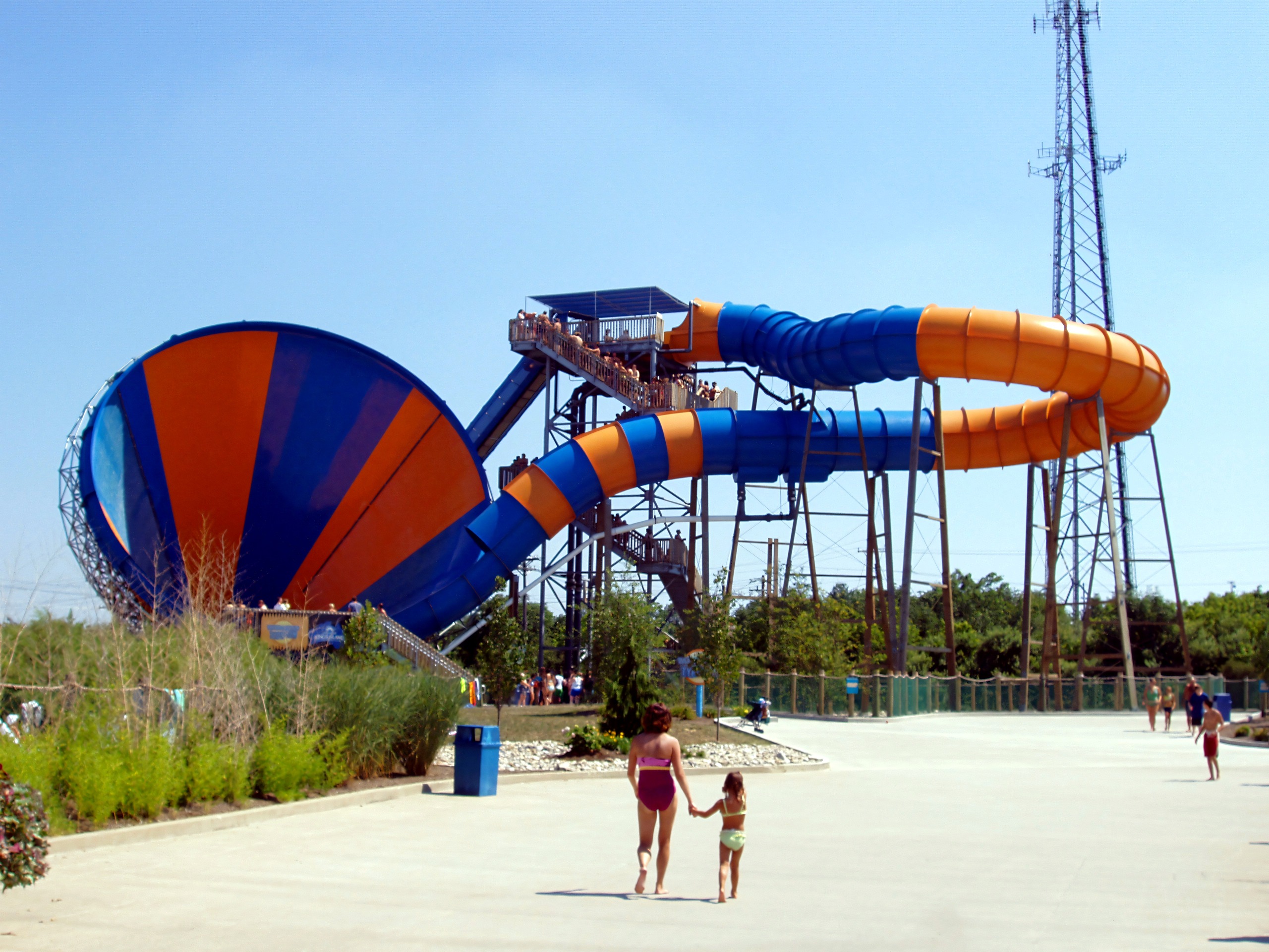 The Tasmanian Typhoon funnel slide and tower seen from the main path at Kings Island's water park, then Boomerang Bay and now Soak City, July 2005