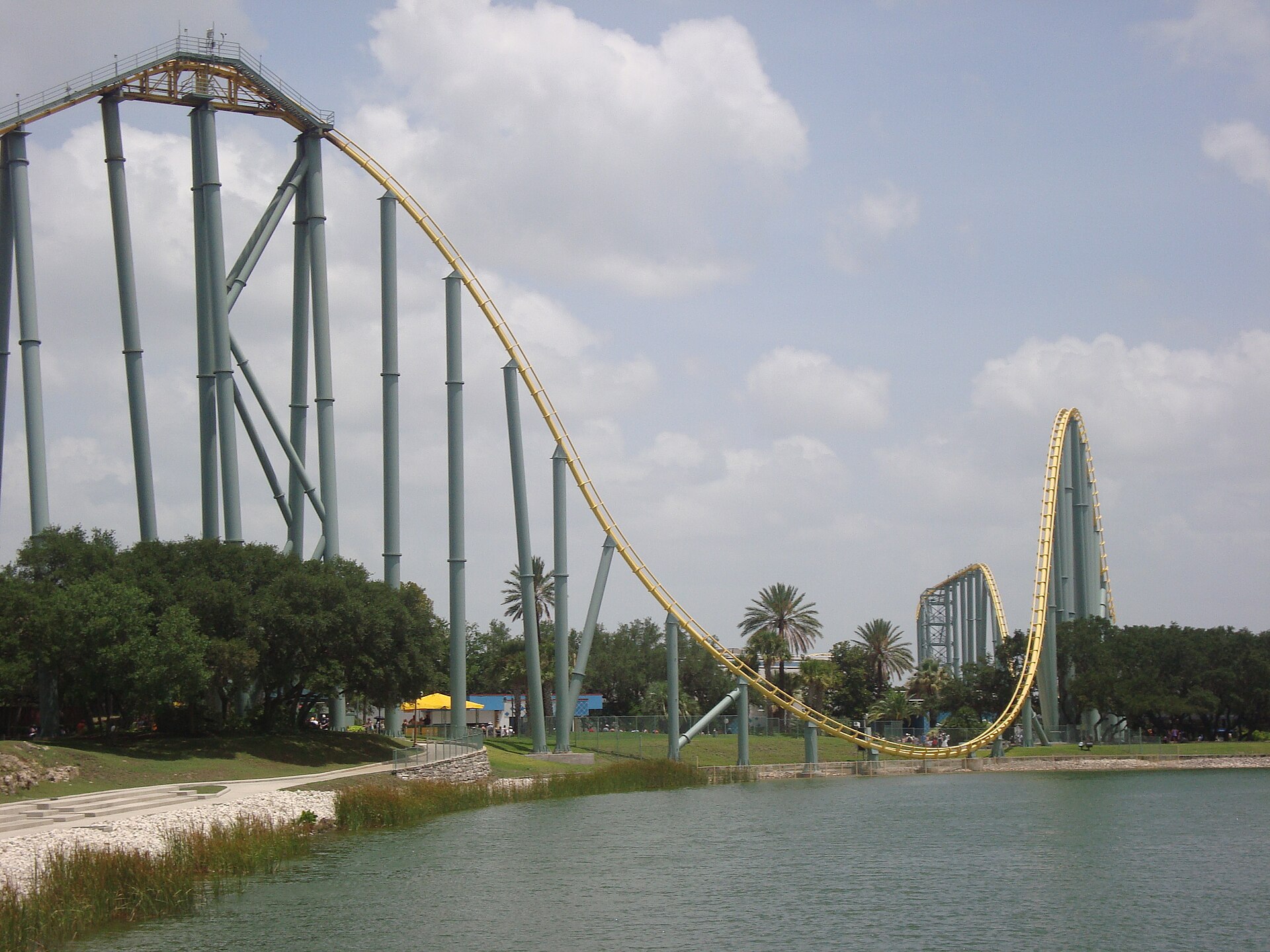 Steel Eel at SeaWorld San Antonio