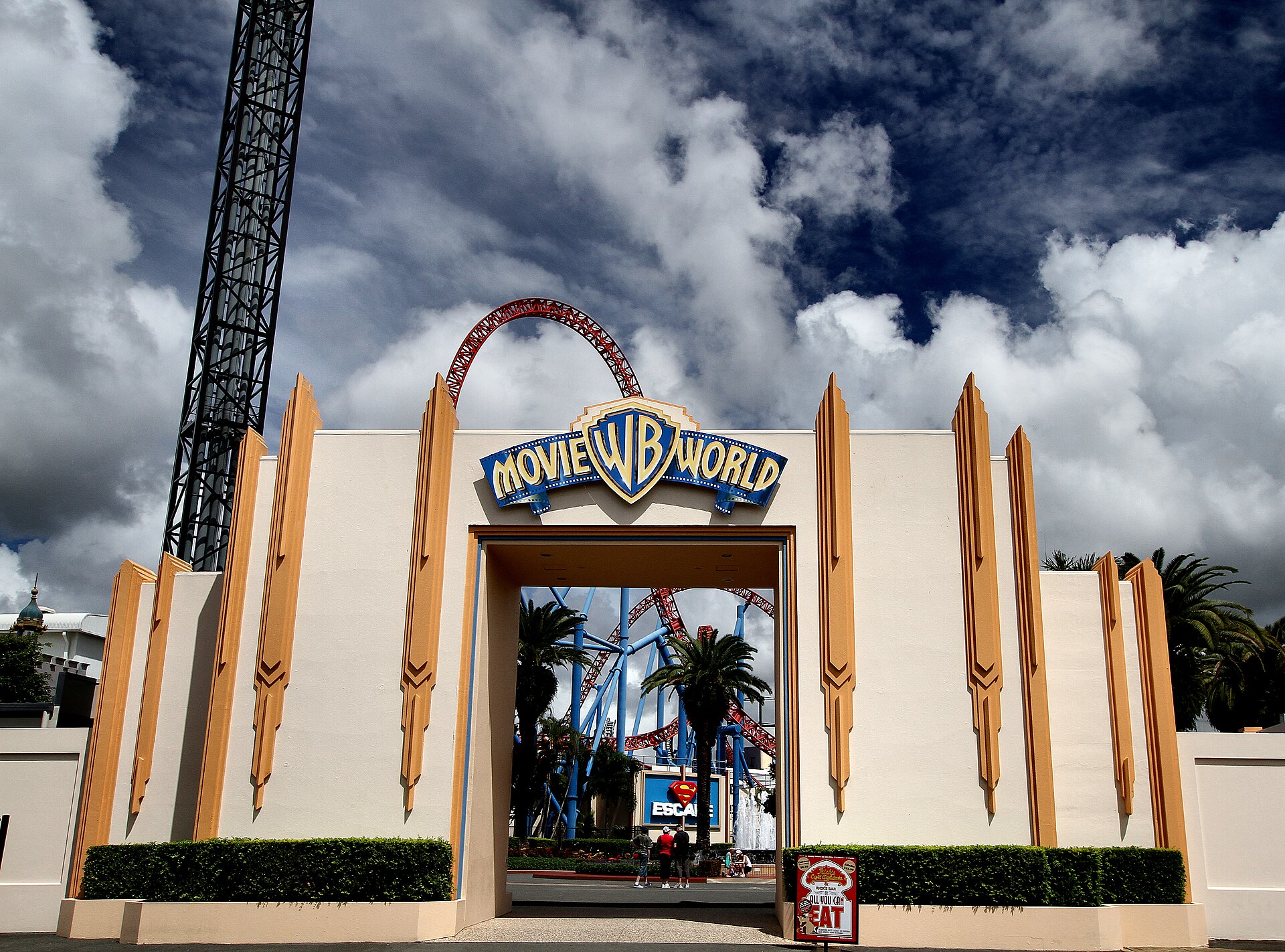 Theme Park Packing List: What to Bring to Any Amusement Park